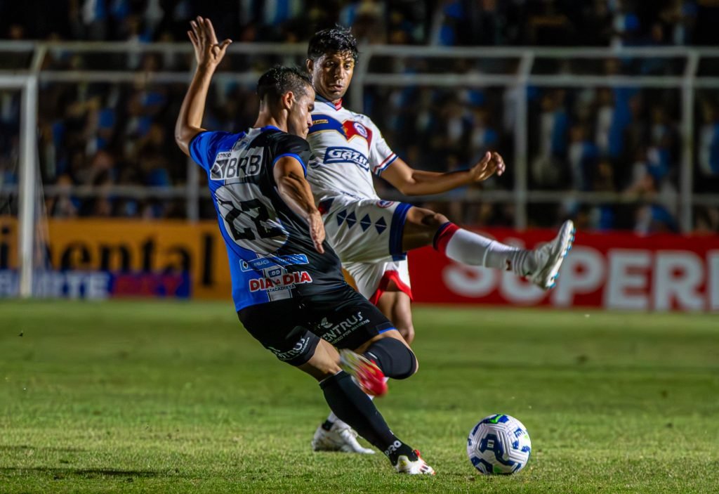 Capital vence Porto Velho por 3x1, avança na Copa do Brasil e fatura R$ 2,3 milhões. Próximo desafio: Ceilândia no Candangão.
